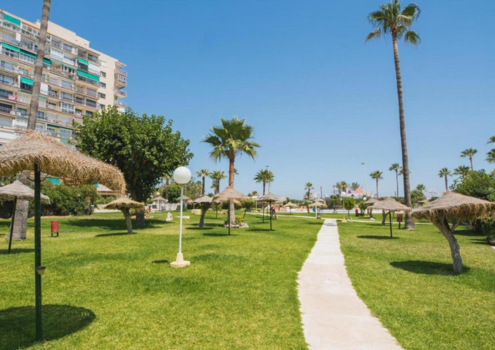 Estudio Recien Reformado En Primera Linea De Playa Apartment Benalmádena Exterior photo