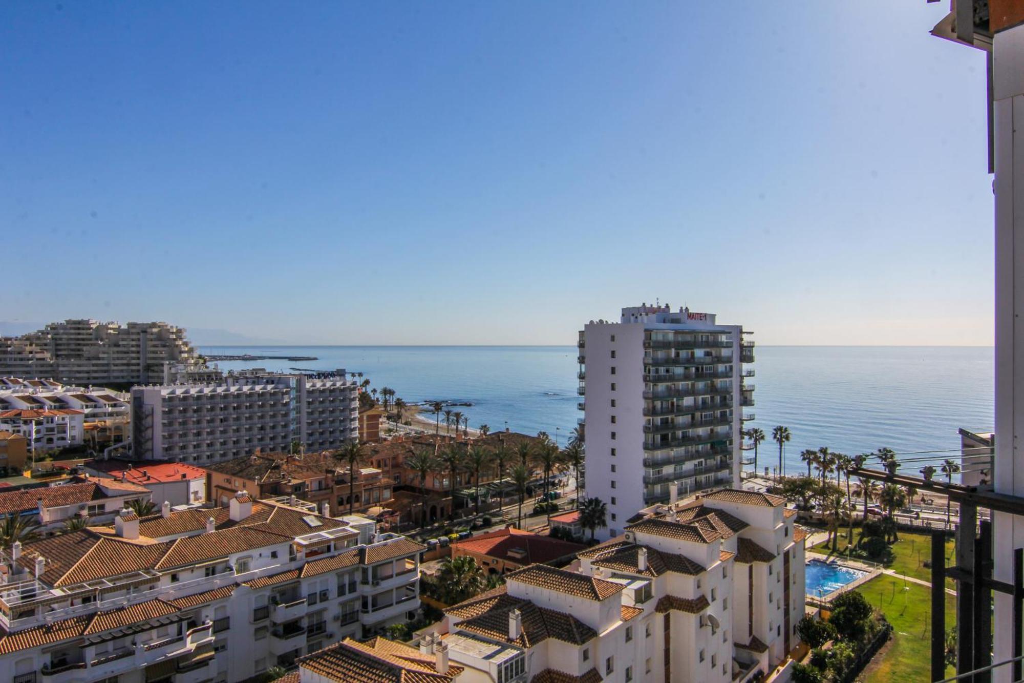 Estudio Recien Reformado En Primera Linea De Playa Apartment Benalmádena Exterior photo